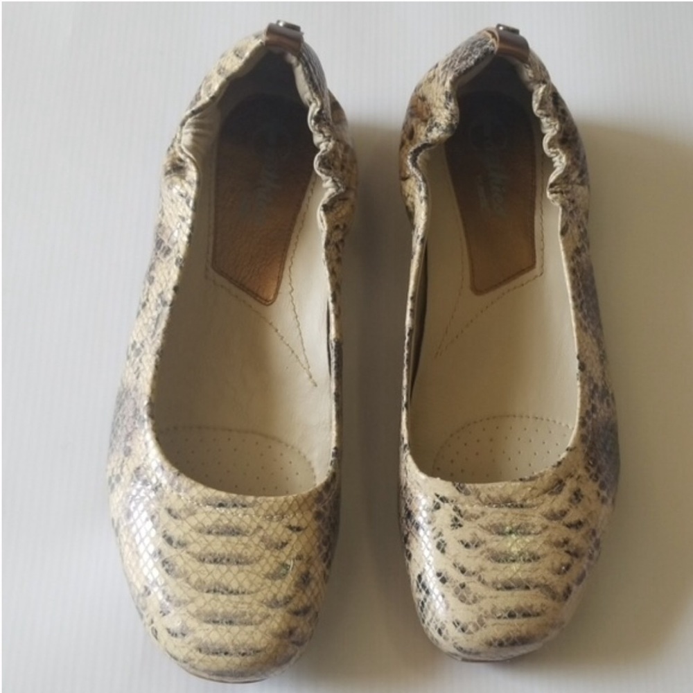Earthies wedge shoes 9